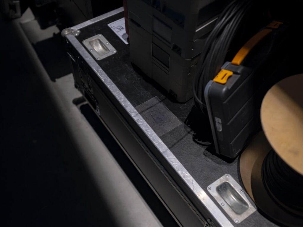 Spring Loaded Flight Case Handle 9 Powerful Reasons Pros Trust This Durable Choice 0004 1024x768